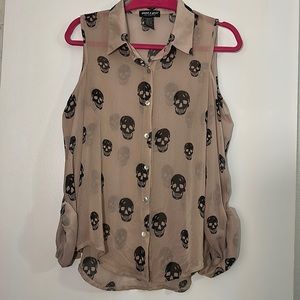 💕About A Girl Sheer Mocha Skull Blouse